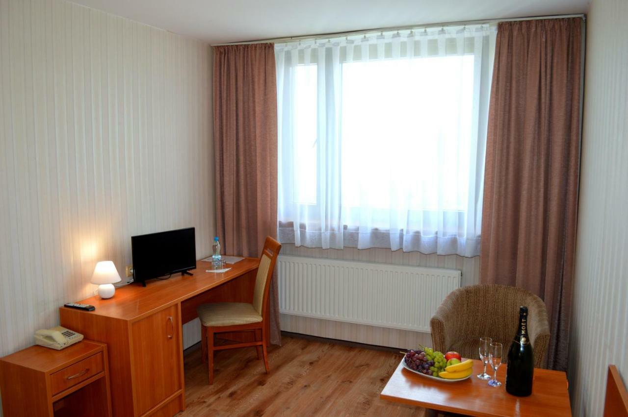 Perla Oleśnica Exterior foto